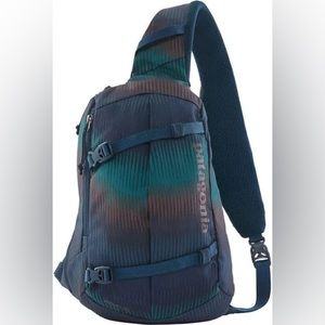 PATAGONIA Atom Sling backpack 8L in Aurora Blue